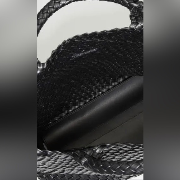 New Lucky Brand Vegan Woven Medium Bag